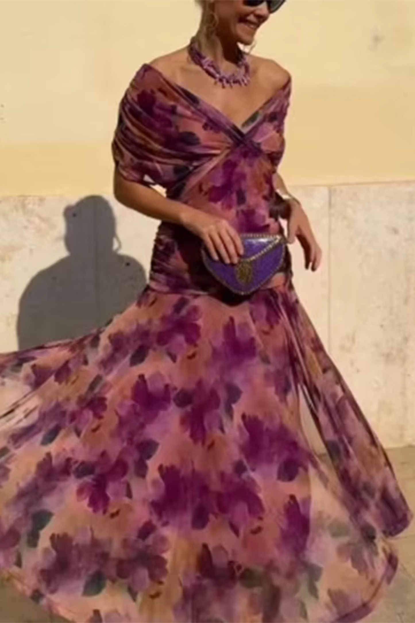 Louise | Elegantne Maxi Pidu Kleidiga V-kaelusega