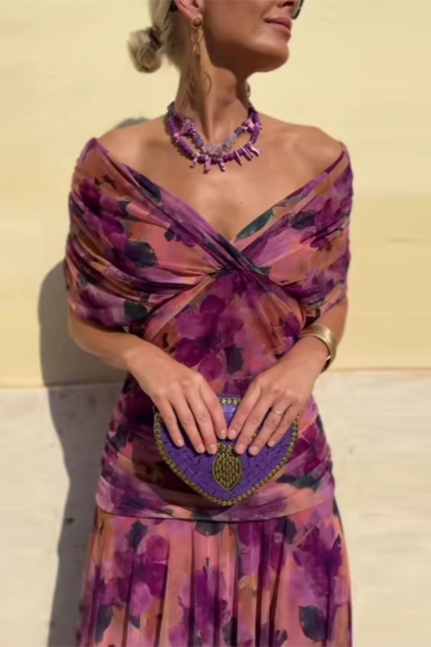 Louise | Elegantne Maxi Pidu Kleidiga V-kaelusega