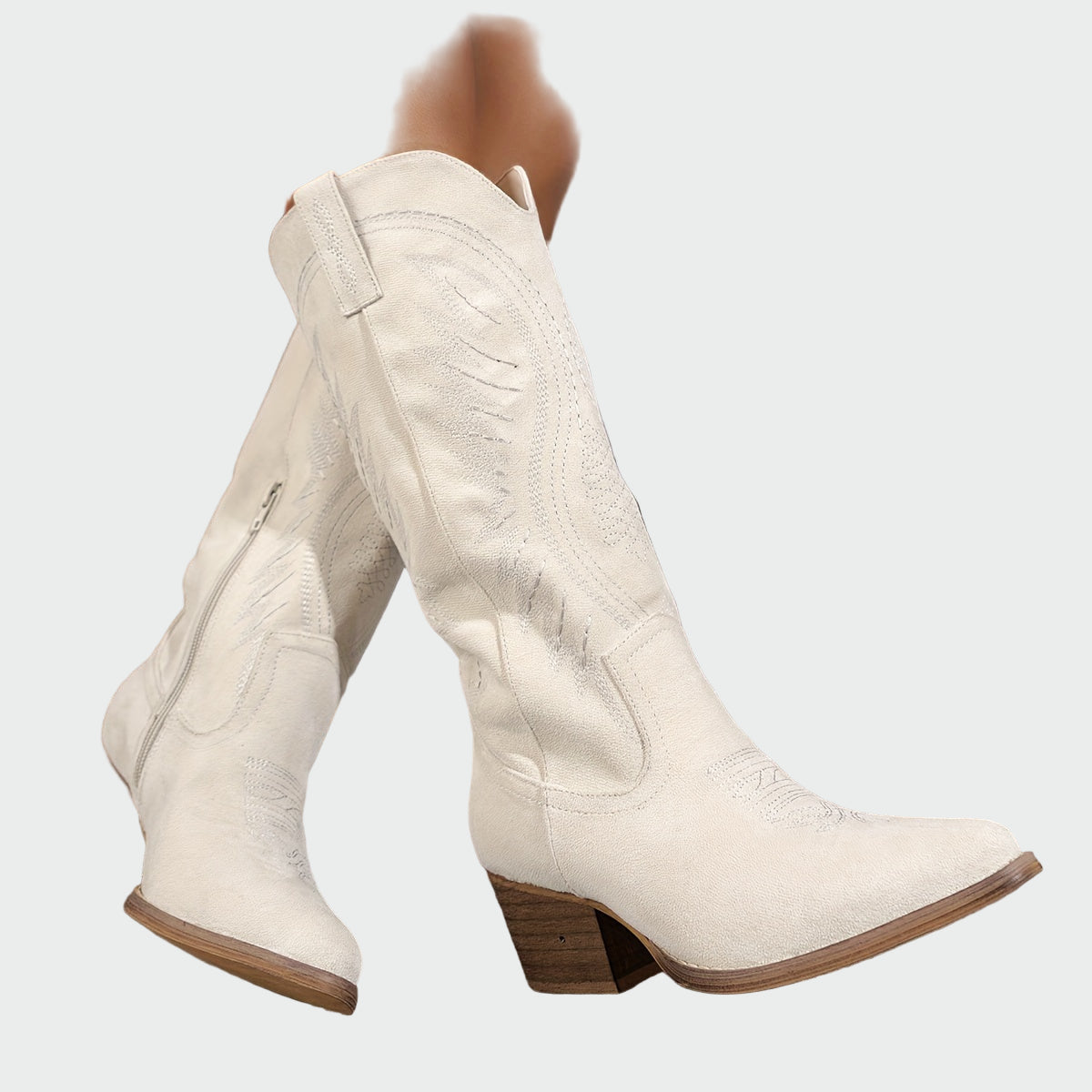Neža | Pärlitega kaunistatud cowboy saapad elegantsete tikanditega