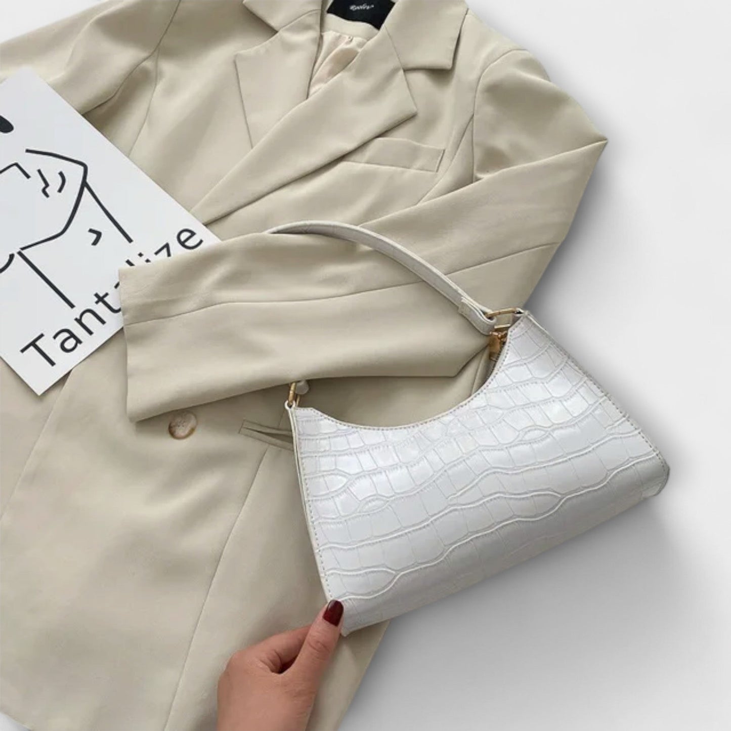 Bernarda | Elegantne Nahast Kott Sädelusega