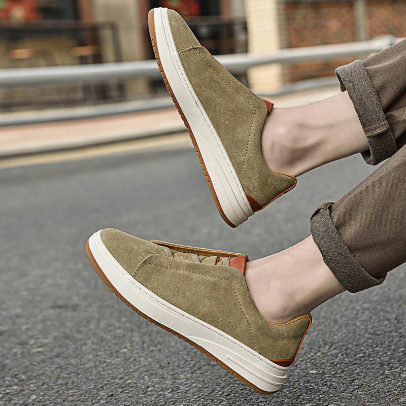 Uffe | MEESTELE NAHKSIKUD SLIP-ON KINGAD