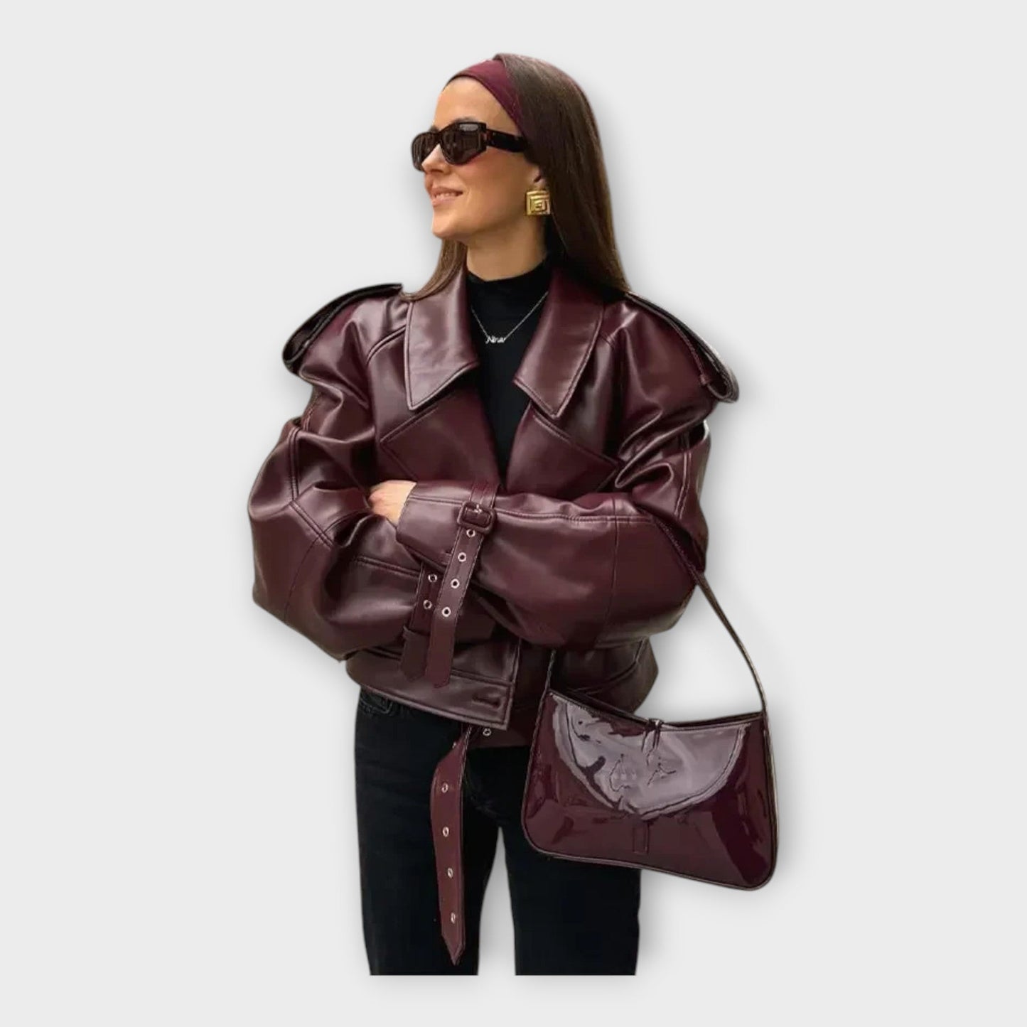 Elina | Nahktagi vöö ja moodsate detailidega