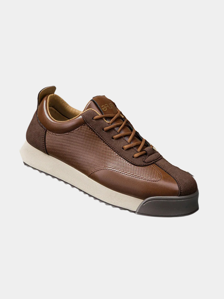 Patrik | ELEGANTSED MEESTE NAHKSAAPAD