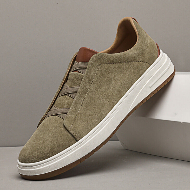 Uffe | MEESTELE NAHKSIKUD SLIP-ON KINGAD
